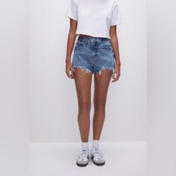 Good American shorts ripped distressed casual high waisted high rise 2/26 - Picture 1 of 8